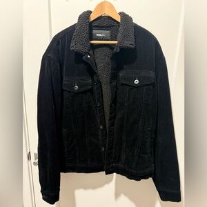 Men’s Fashion Nova Black Corduroy Jacket. Size Large